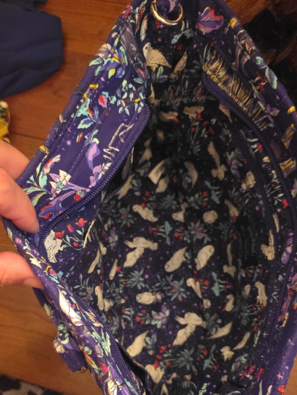 Vera Bradley Harry Potter - Quilted Floral Print Tote Bag - Navy - Picture 4 of 4